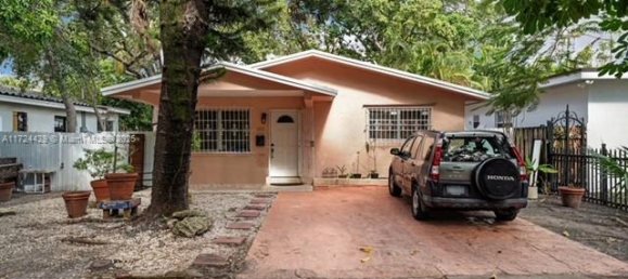 4 dormitorios villa en venta en Miami, Miami-Dade, Florida, USA № 615264 30