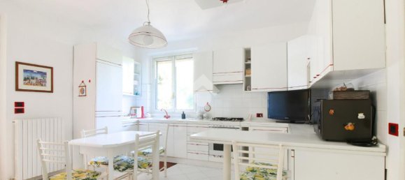 Villa de 5 habitaciónes en Porto San Giorgio, Italy No. 107441 14