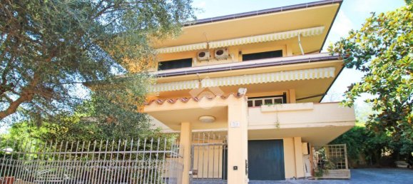 Villa de 5 habitaciónes en Porto San Giorgio, Italy No. 107441 41