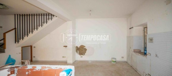 2-salle Maison à Messina, Italy No. 173722 23