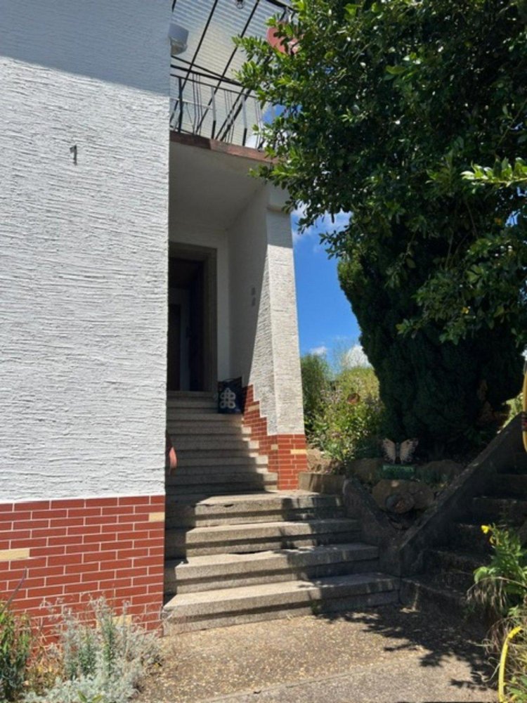 5 bedrooms Townhouse in Kaiserslautern, Germany No. 363002