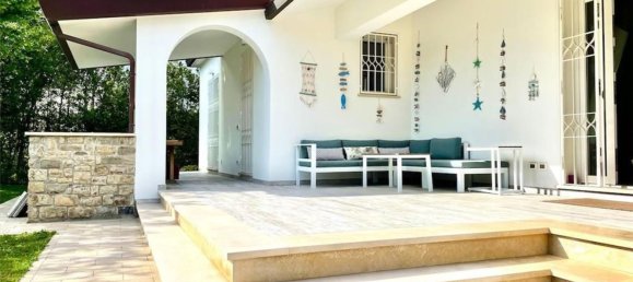 2 rooms Villa in Forte dei Marmi, Italy No. 309982 2