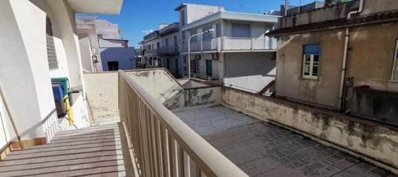 4-salle Appartement à Venetico, Italy No. 92663 5