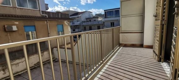 4-salle Appartement à Venetico, Italy No. 92663 10