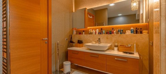 Villa 8+2 in Lara, Turkey No. 11020 25