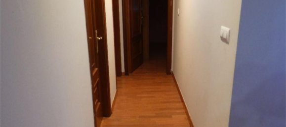 3 bedrooms Apartment in Ourense, Spain No. 175901 10