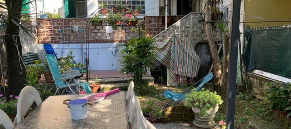 4 rooms House in Carrara, Italy No. 35703 19