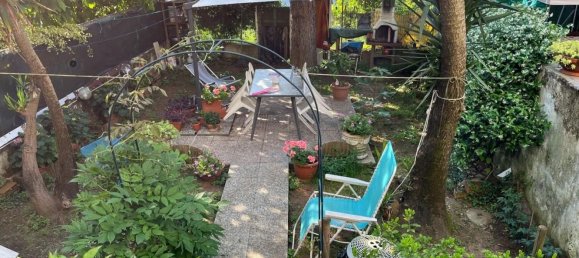 4 rooms House in Carrara, Italy No. 35703 4