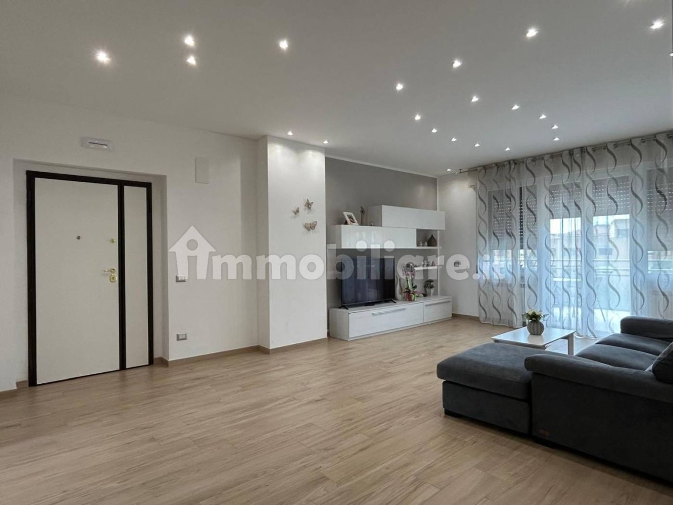 3 bedrooms Apartment in Perugia, Italy No. 252310