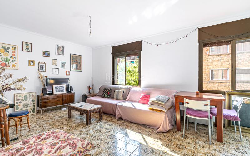 3 bedrooms Apartment in Horta-Guinardo, Spain No. 138940