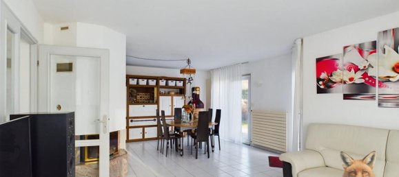 3 bedrooms House in Chatillon-le-Duc, France No. 48325 7