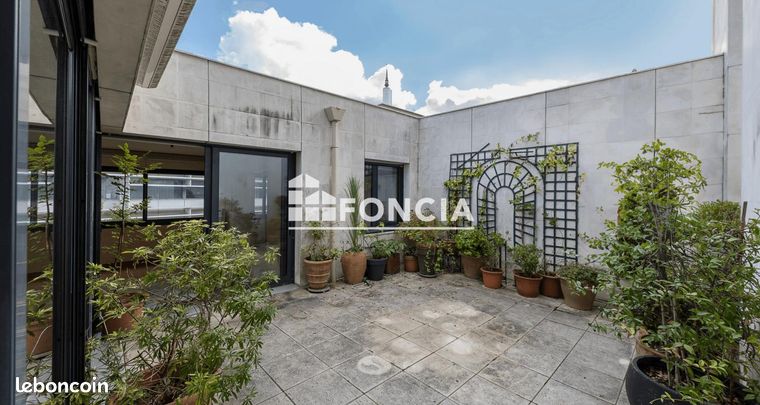 Apartamento de 2 dormitorios en Rouen, France No. 359936