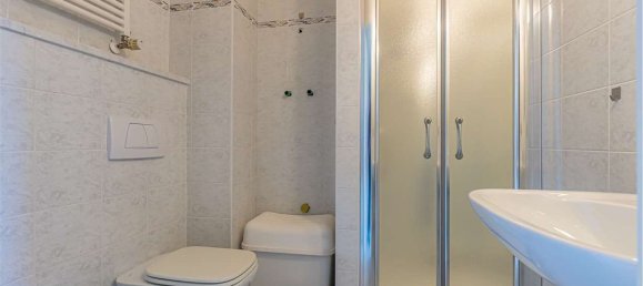 3غرفة شقة في Como, Italy رقم 69177 11