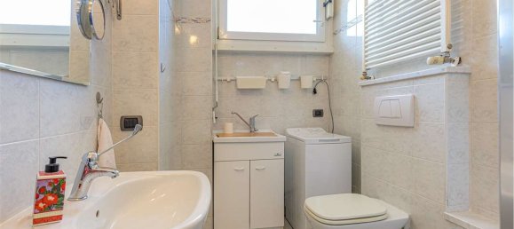 3غرفة شقة في Como, Italy رقم 69177 68