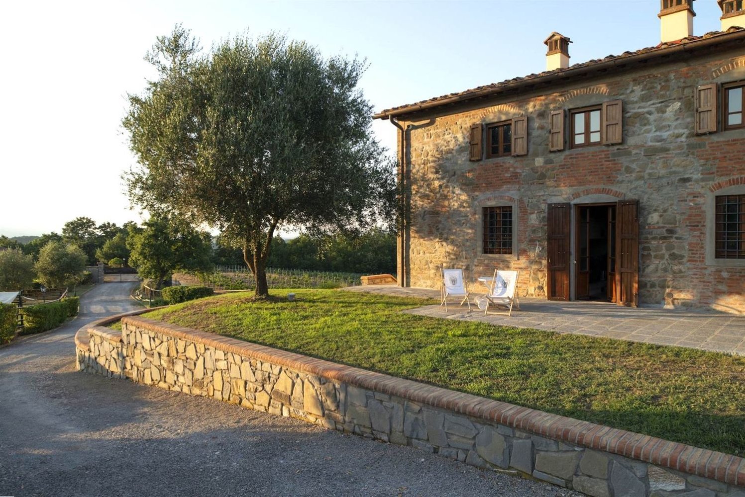 16-Zimmer Villa in San Giovanni Valdarno, Italy, Nr. 211377