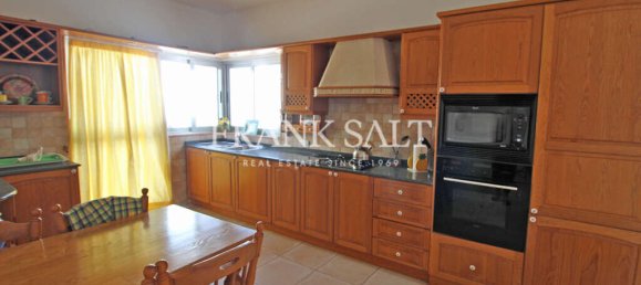 Бунгало с 3 спальнями в Марсаскала, Мальта № 6596 3