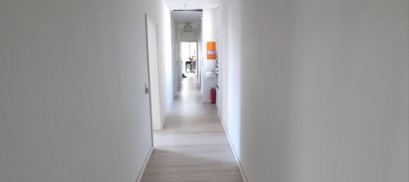 13-salle Bâtiment à Aschaffenburg, Germany No. 356817 3