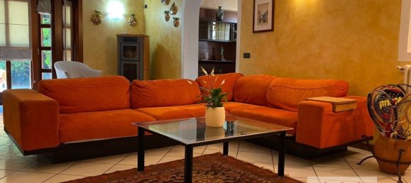 6 bedrooms House in Creazzo, Italy No. 346399 6