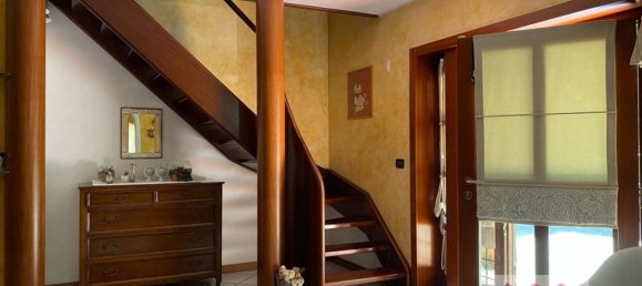 6 bedrooms House in Creazzo, Italy No. 346399 21