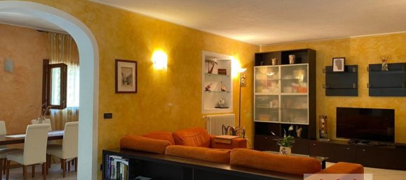 6 bedrooms House in Creazzo, Italy No. 346399 14