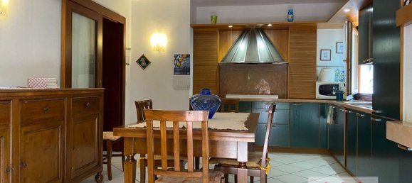 6 bedrooms House in Creazzo, Italy No. 346399 13