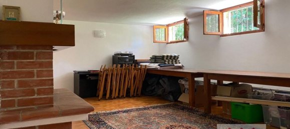 6 bedrooms House in Creazzo, Italy No. 346399 18