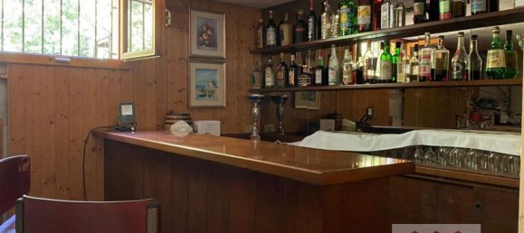 6 bedrooms House in Creazzo, Italy No. 346399 19