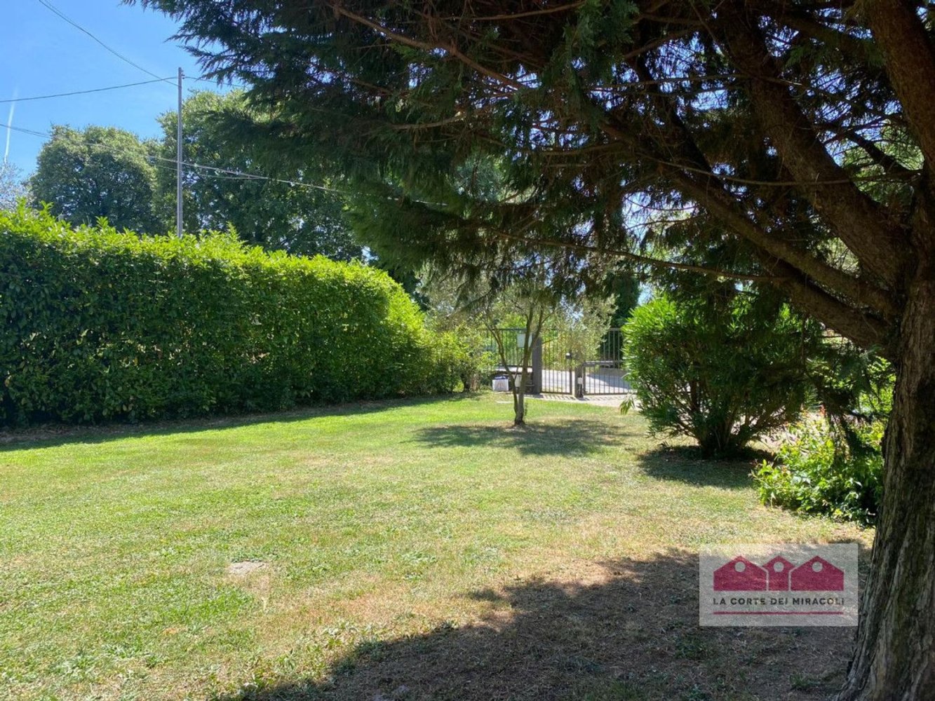 6 bedrooms House in Creazzo, Italy No. 346399