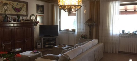 5 bedrooms Villa in Lisciano Niccone, Italy No. 52826 31