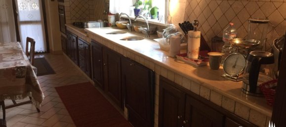 5 bedrooms Villa in Lisciano Niccone, Italy No. 52826 3