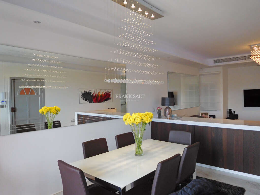 Duplex independente T4 em Swieqi, Malta N.º 9091