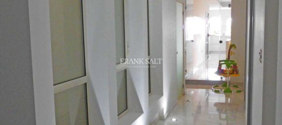 Duplex independente T4 em Swieqi, Malta N.º 9091 16