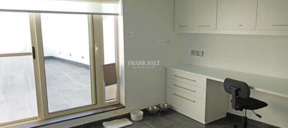 Duplex independente T4 em Swieqi, Malta N.º 9091 23