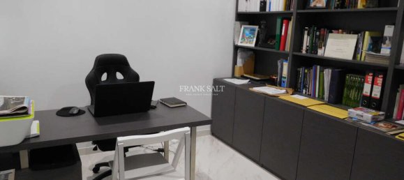 Duplex independente T4 em Swieqi, Malta N.º 9091 18