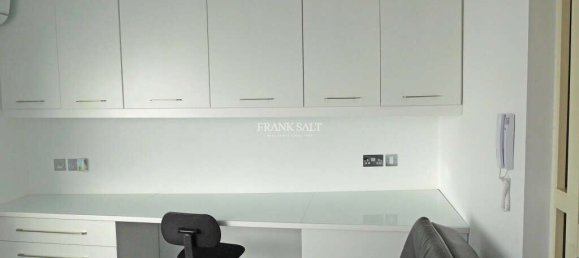 Duplex independente T4 em Swieqi, Malta N.º 9091 22