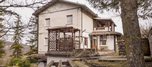 Villa de 9 habitaciónes en Toano, Italy No. 134303 17