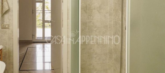 Villa de 9 habitaciónes en Toano, Italy No. 134303 13