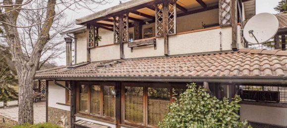 Villa de 9 habitaciónes en Toano, Italy No. 134303 21