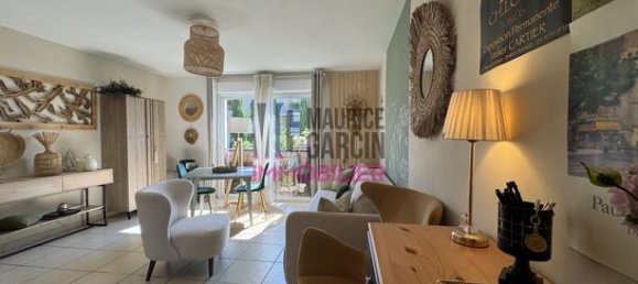 Estudio en Orange, France No. 303031 3