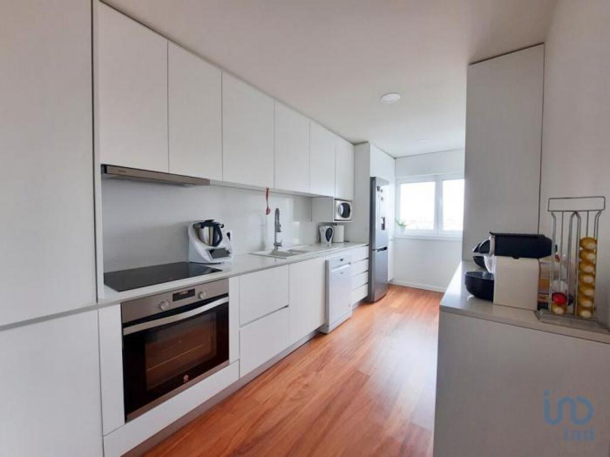 3 bedrooms Apartment in Porto, Portugal No. 5280