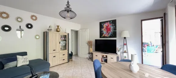 3 bedrooms Apartment in Tremblay-en-France, France No. 321566 2