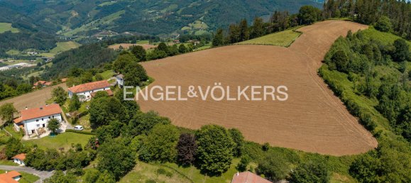 5 bedrooms House in Basque Autonomous Community, Spain No. 165158 11