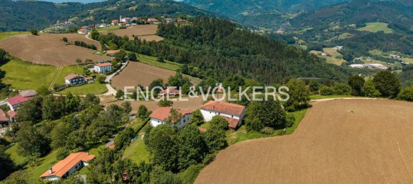 5 bedrooms House in Basque Autonomous Community, Spain No. 165158 12