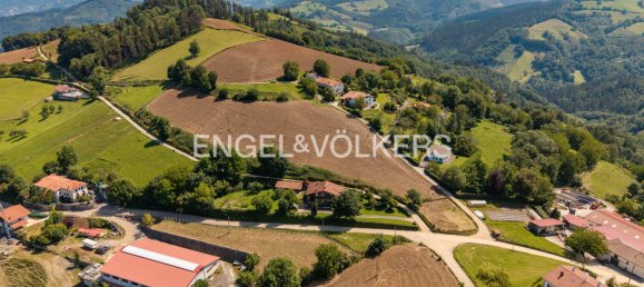 5 bedrooms House in Basque Autonomous Community, Spain No. 165158 4