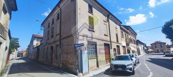 400m² Building in Ostiano, Italy No. 373779 28