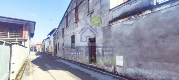 400m² Building in Ostiano, Italy No. 373779 30