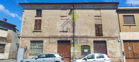 400m² Building in Ostiano, Italy No. 373779 27