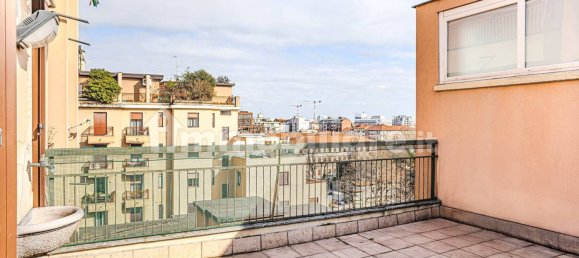 Ático de 2 dormitorios en Milan, Italy No. 354621 4