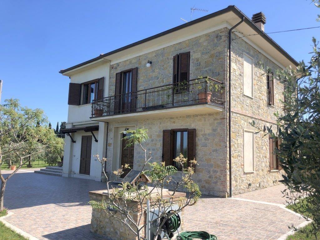4 Schlafzimmer Haus in Castiglione del Lago, Italy, Nr. 64440