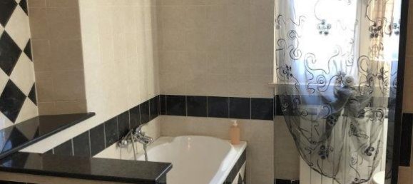 4 Schlafzimmer Haus in Castiglione del Lago, Italy, Nr. 64440 15